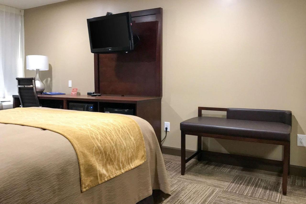 Giles Hotel Inn And Suites Pulaski المظهر الخارجي الصورة