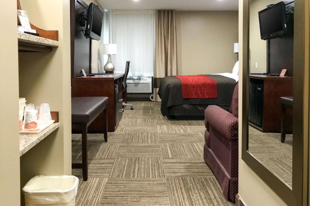 Giles Hotel Inn And Suites Pulaski المظهر الخارجي الصورة