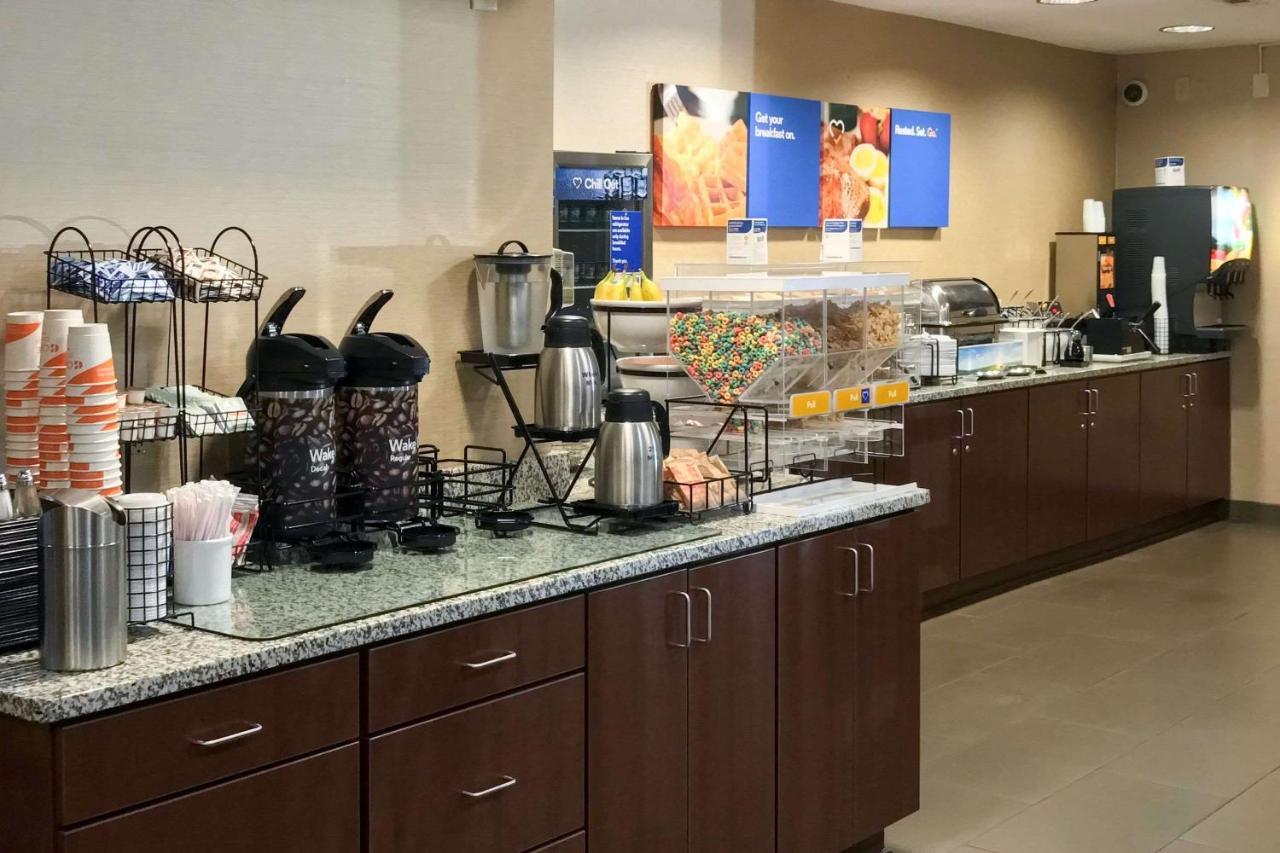 Giles Hotel Inn And Suites Pulaski المظهر الخارجي الصورة