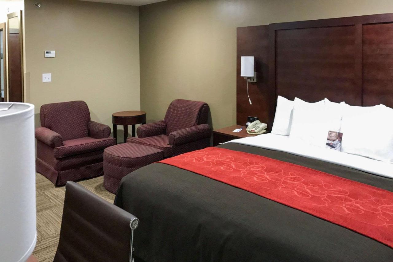 Giles Hotel Inn And Suites Pulaski المظهر الخارجي الصورة