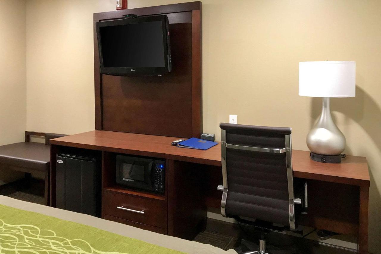 Giles Hotel Inn And Suites Pulaski المظهر الخارجي الصورة