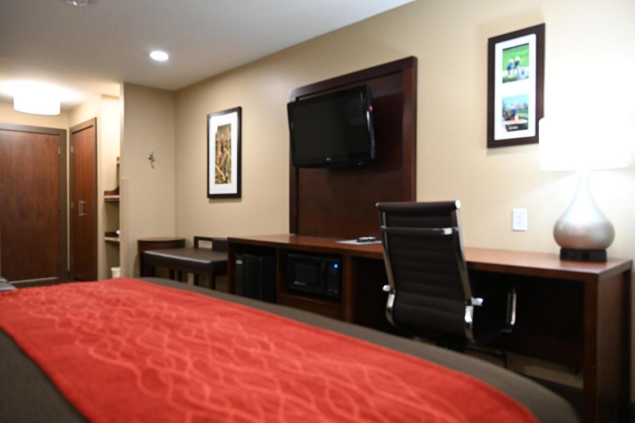 Giles Hotel Inn And Suites Pulaski المظهر الخارجي الصورة