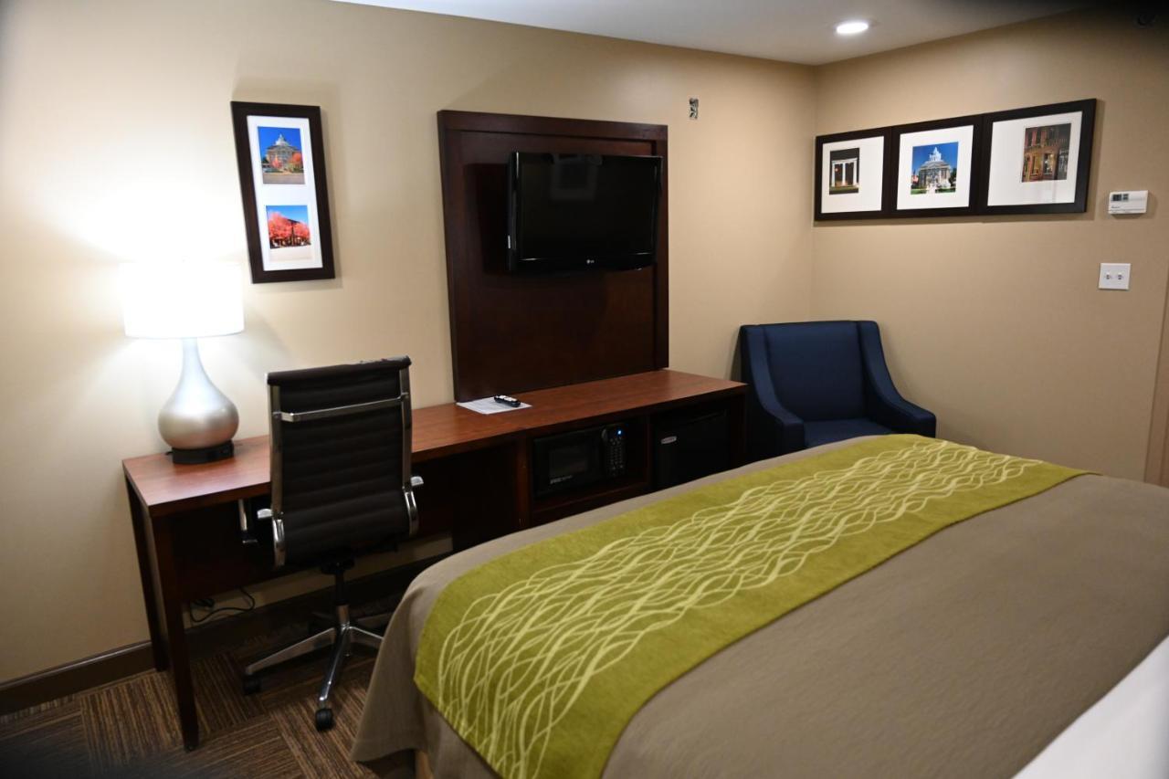 Giles Hotel Inn And Suites Pulaski المظهر الخارجي الصورة