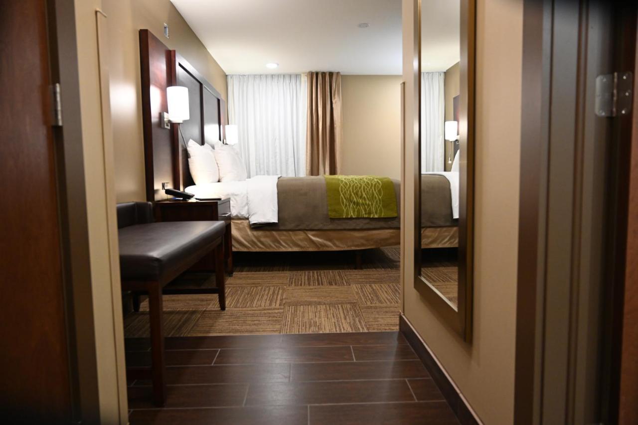 Giles Hotel Inn And Suites Pulaski المظهر الخارجي الصورة