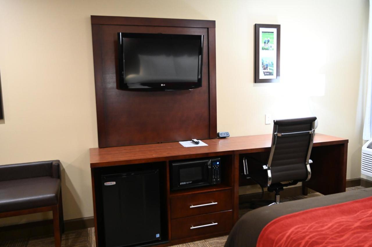 Giles Hotel Inn And Suites Pulaski المظهر الخارجي الصورة