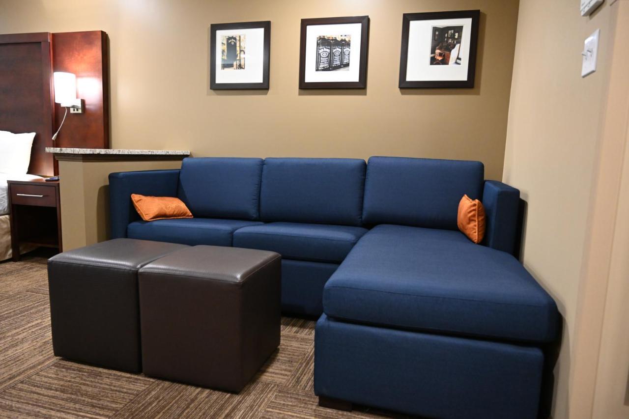 Giles Hotel Inn And Suites Pulaski المظهر الخارجي الصورة