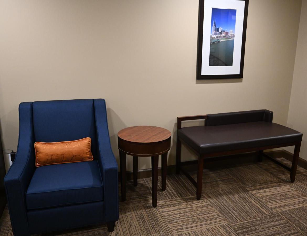 Giles Hotel Inn And Suites Pulaski المظهر الخارجي الصورة