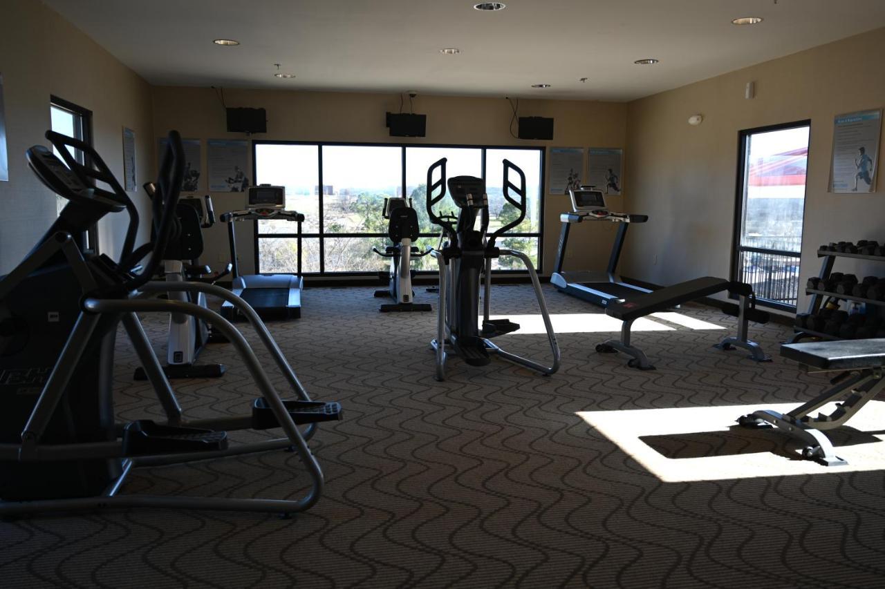 Giles Hotel Inn And Suites Pulaski المظهر الخارجي الصورة