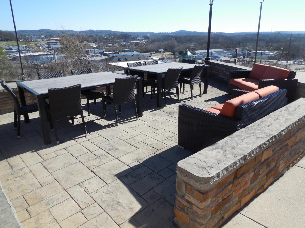 Giles Hotel Inn And Suites Pulaski المظهر الخارجي الصورة
