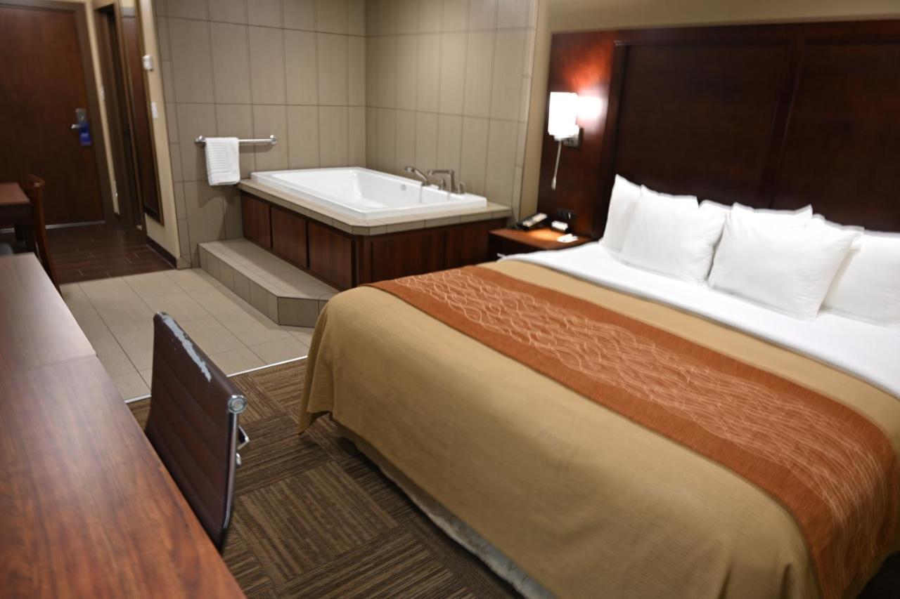 Giles Hotel Inn And Suites Pulaski المظهر الخارجي الصورة
